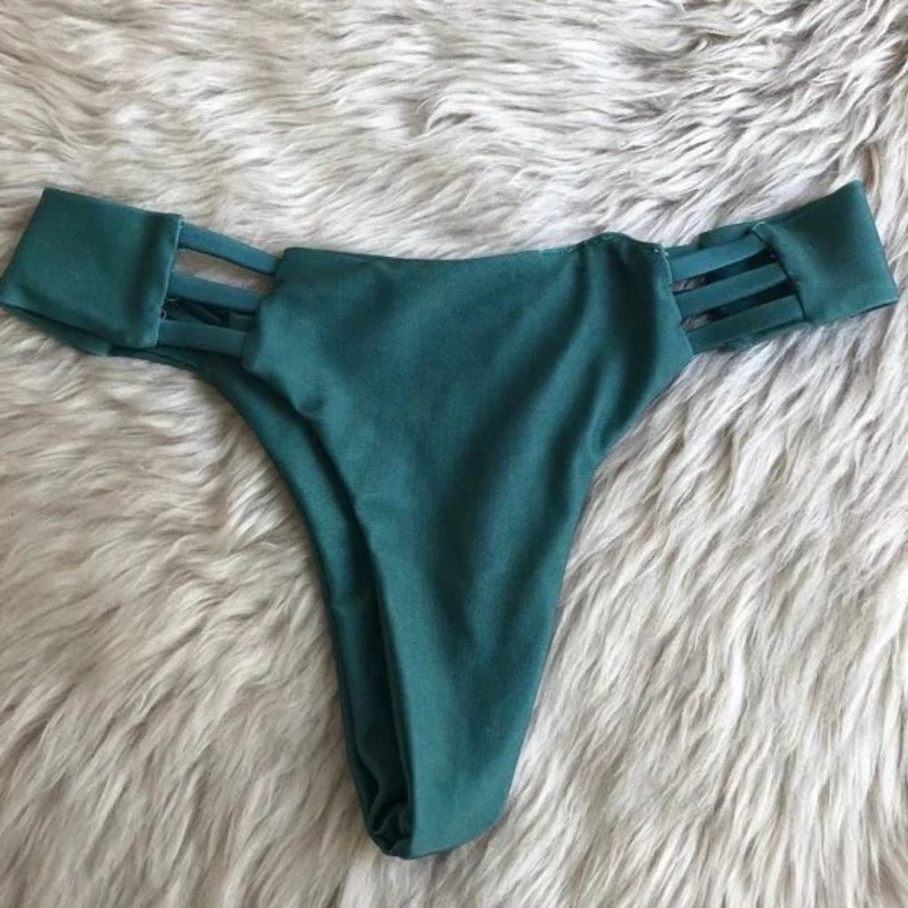 NWT Bikini Bundle (2 Suits) – Black Strappy + Forest Green Cut-Out | Size S/XS–S - Picture 12 of 13